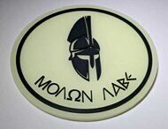 Нашивка из ПВХ / PVC с велкро светонакапливающая (светится в темноте) "MOLON LABE" размер 80